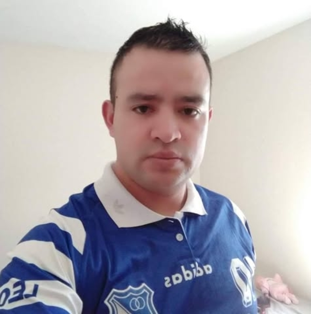 Meet your Posher, Andres